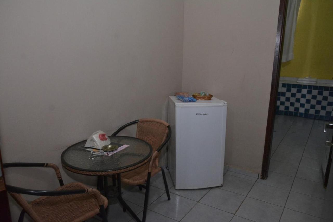 Motel Seculus บาร์เรโตส ภายนอก รูปภาพ
