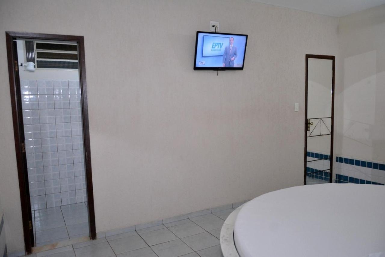 Motel Seculus บาร์เรโตส ภายนอก รูปภาพ